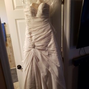 Maggie Sottero wedding gown